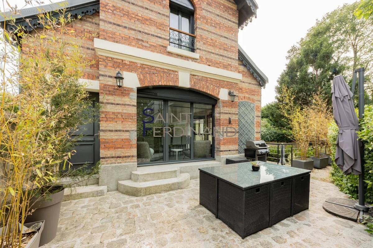 Maison à SAINT-CLOUD