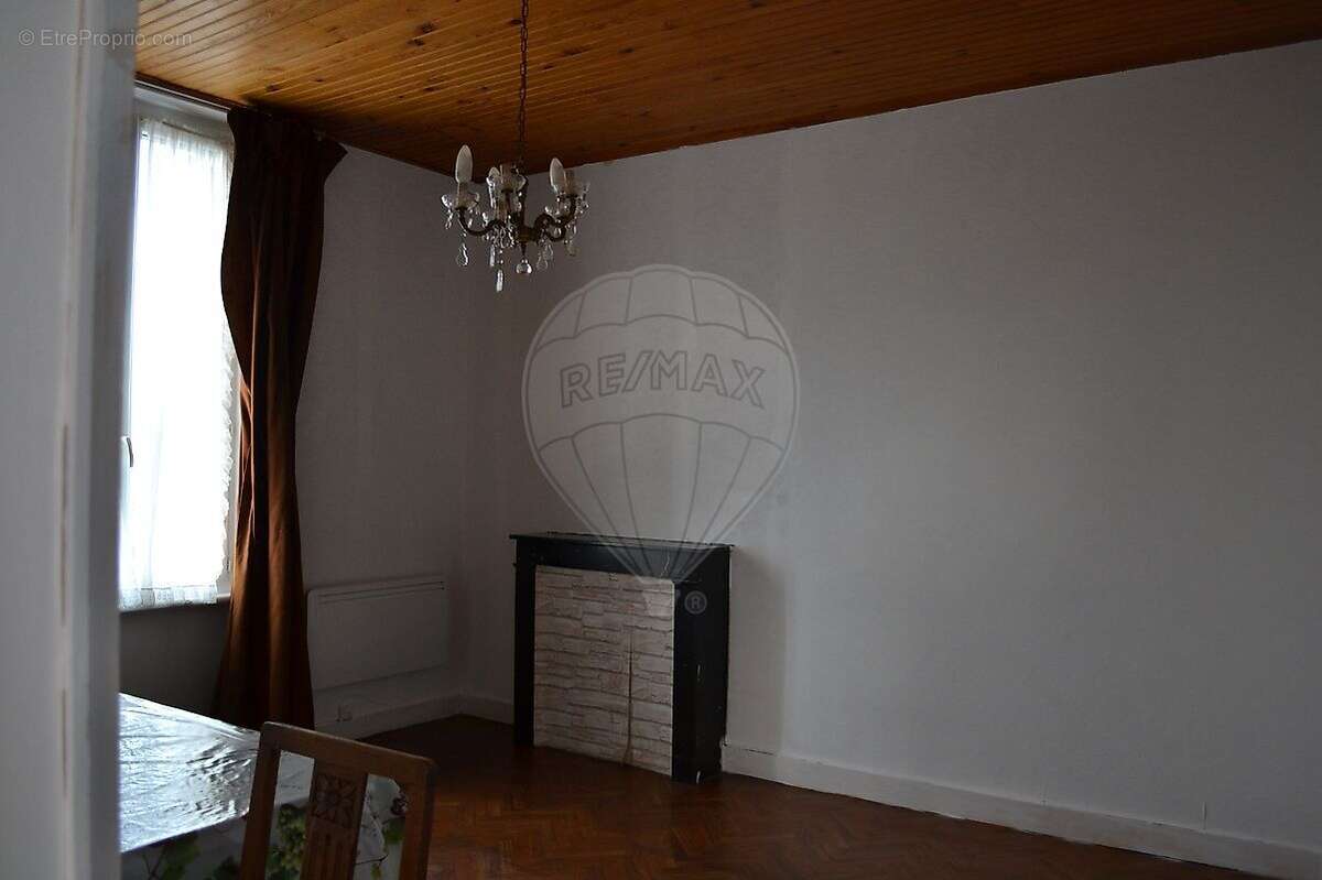 Appartement à CERCY-LA-TOUR