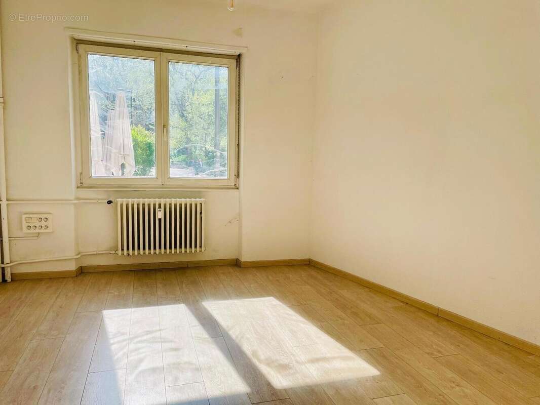   - Appartement à STRASBOURG