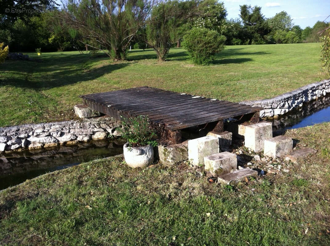 Maison à JAVREZAC