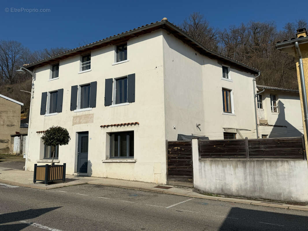 Maison à JARDIN
