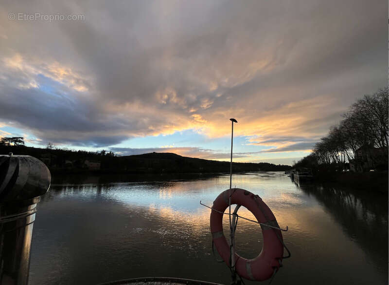 Autre à NEUVILLE-SUR-SAONE