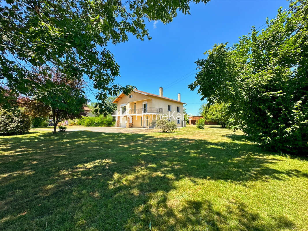 Maison à CAZERES