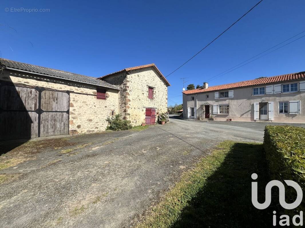 Photo 1 - Maison à MENOMBLET