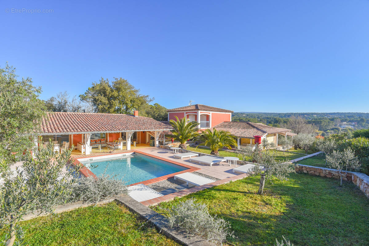 Maison à LORGUES