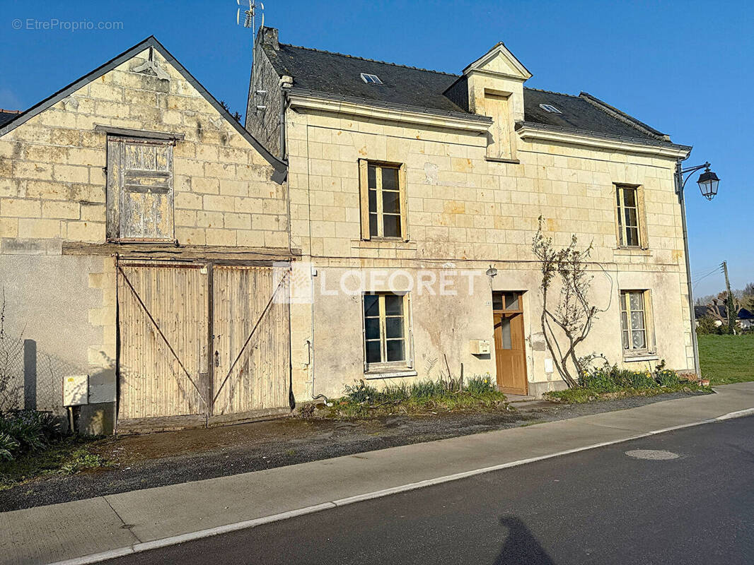 Maison à BRISSAC-QUINCE