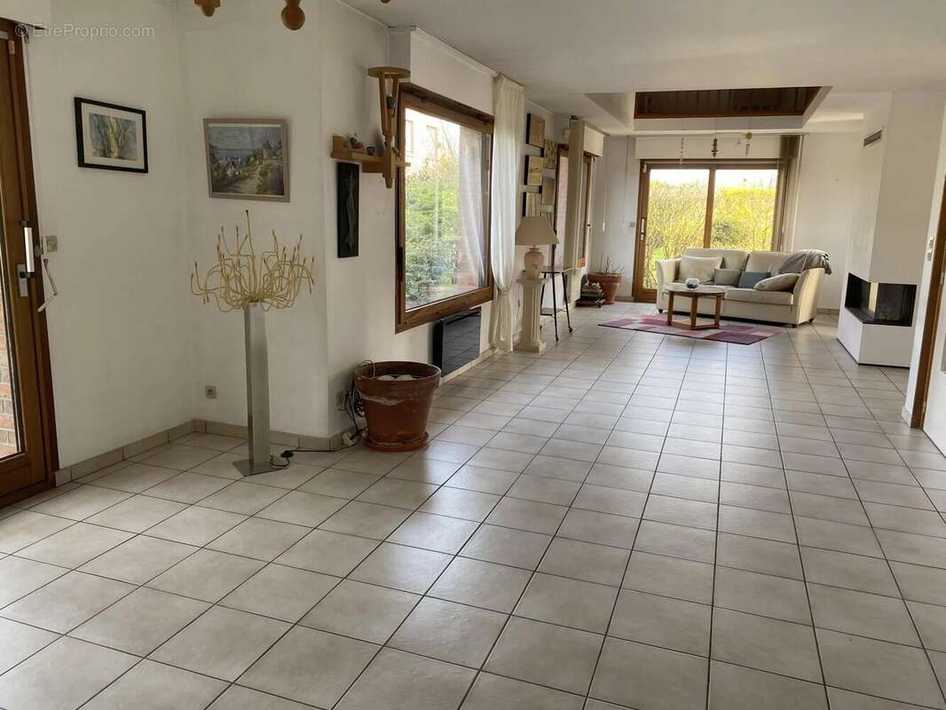 Maison à SAINGHIN-EN-MELANTOIS