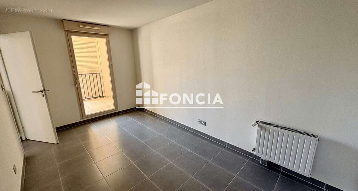Appartement à MAUGUIO