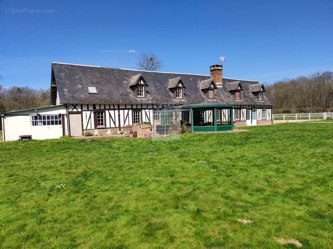 Maison à BEAUMONT-LE-ROGER