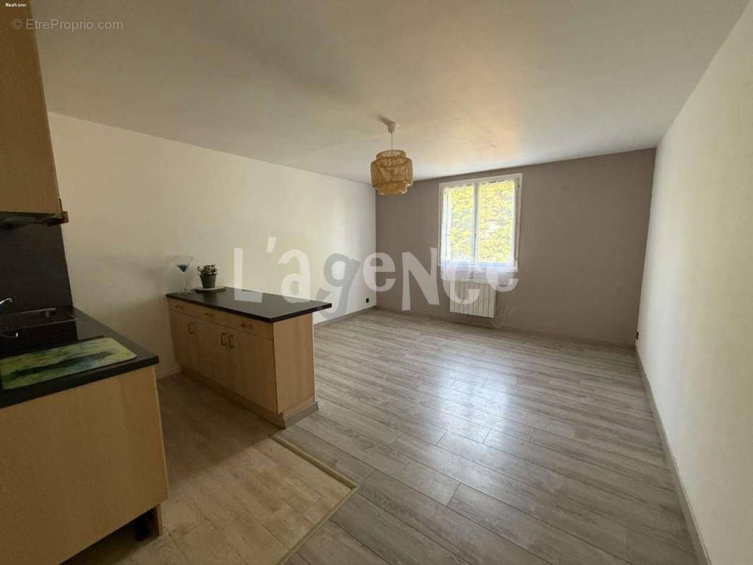 Appartement à CLAYE-SOUILLY