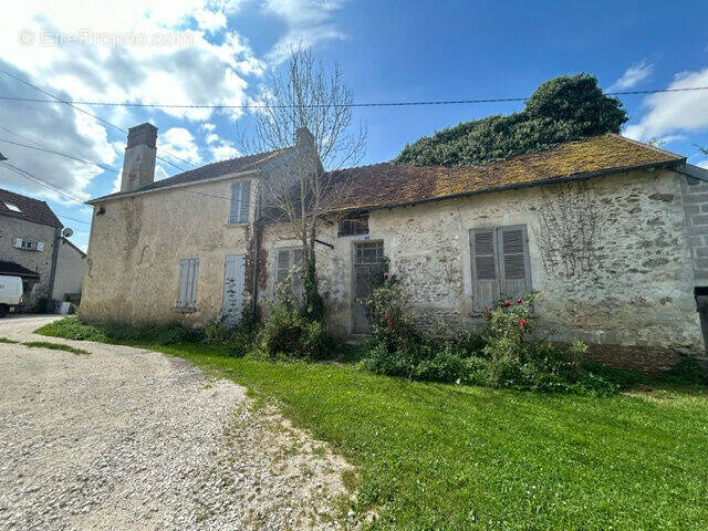 Photo 1 - Maison à LA FERTE-GAUCHER