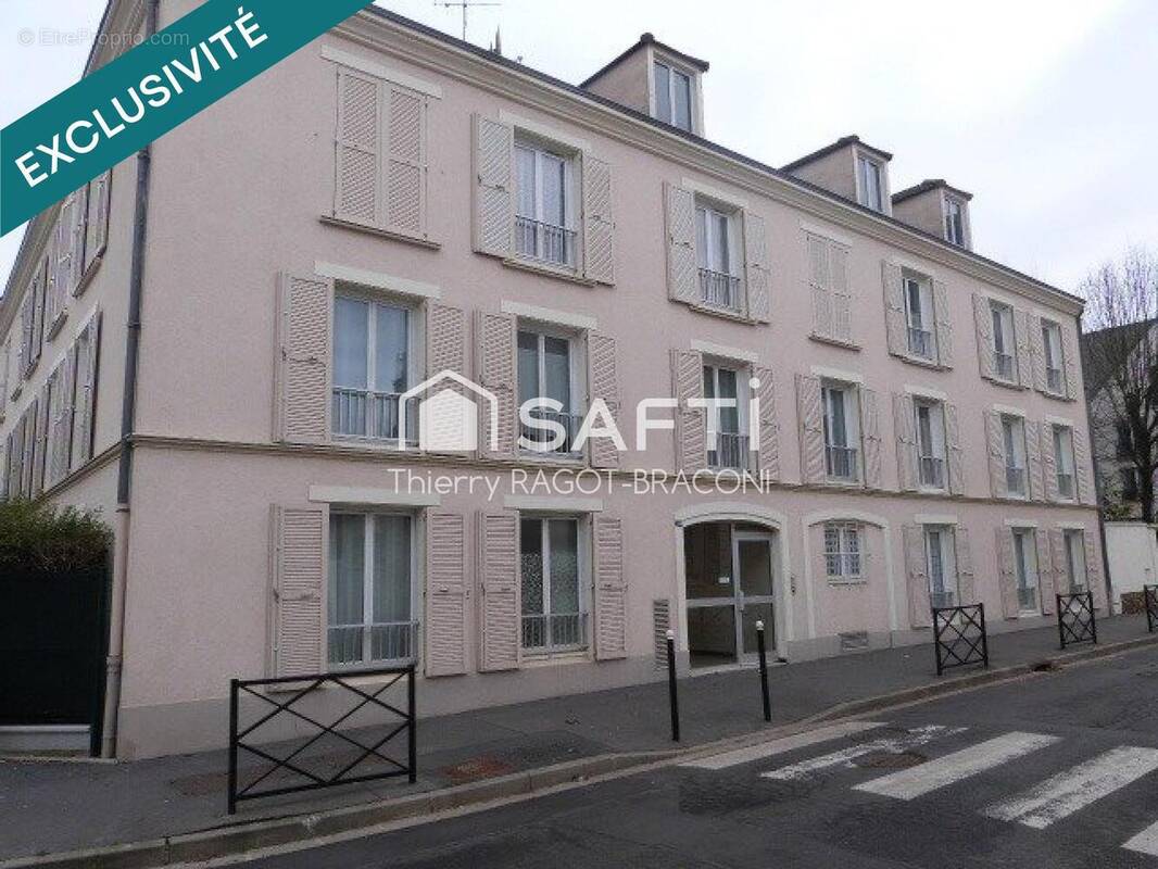 Photo 1 - Appartement à TAVERNY