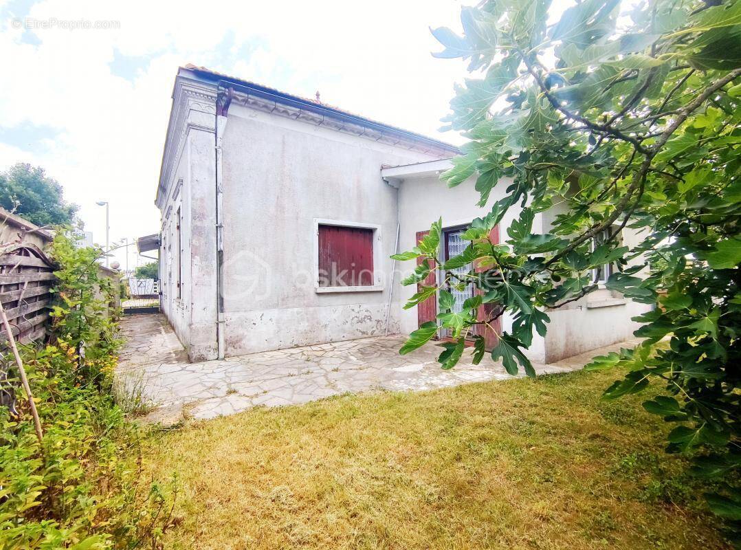 Maison à LE TEICH