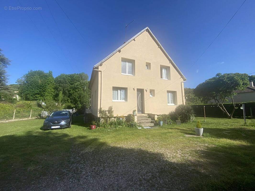 Maison à FLEURY-SUR-ANDELLE