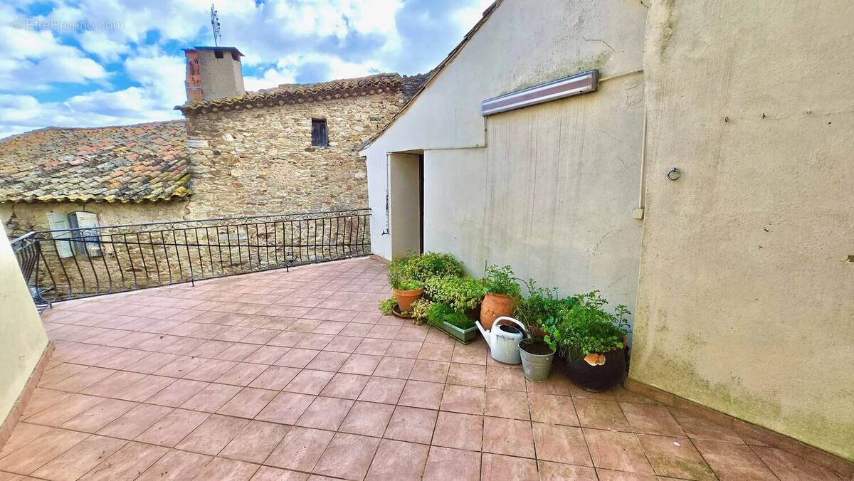 Maison à FAUGERES