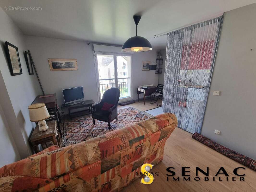 Appartement à BEAUCHAMP