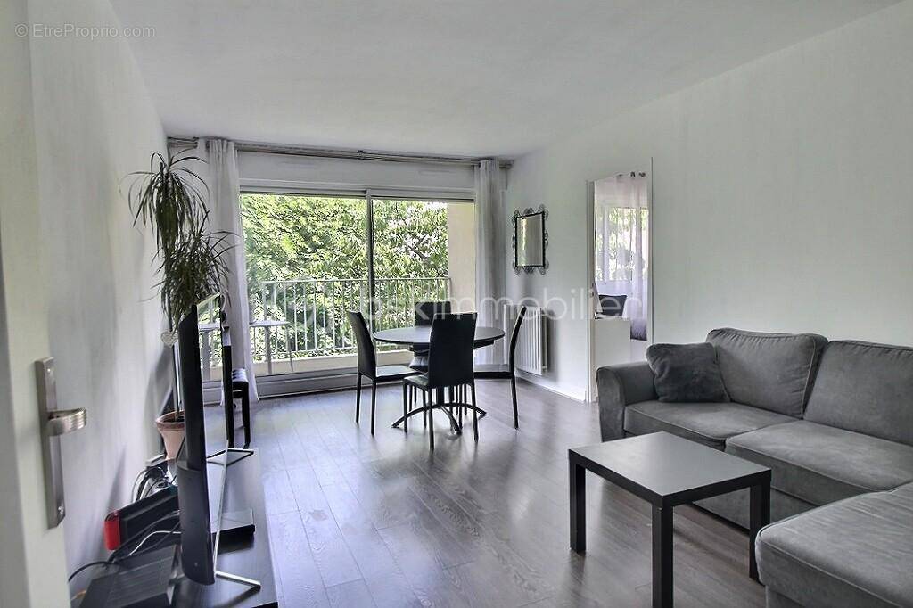 Appartement à ROSNY-SOUS-BOIS