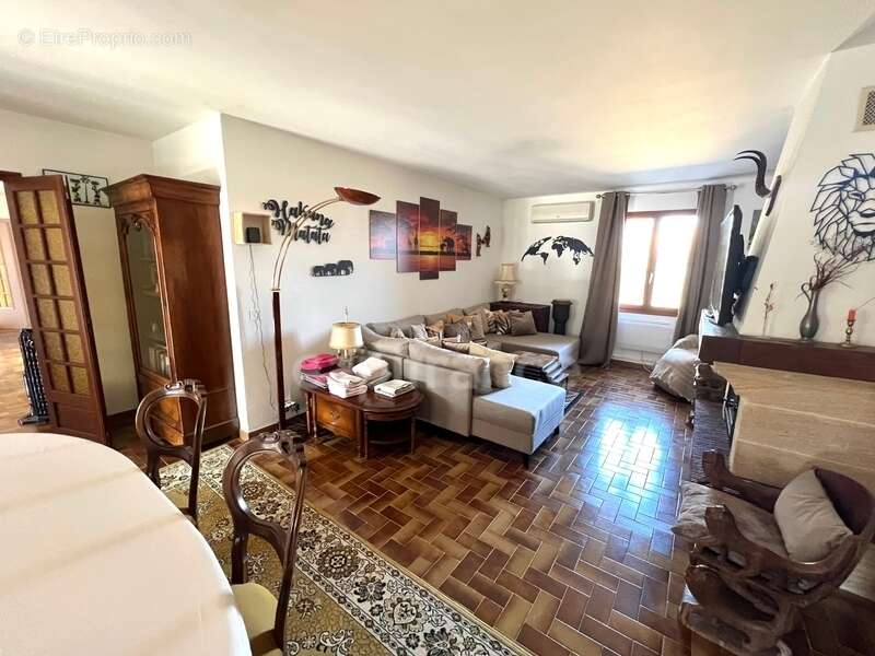 Maison à CERESTE