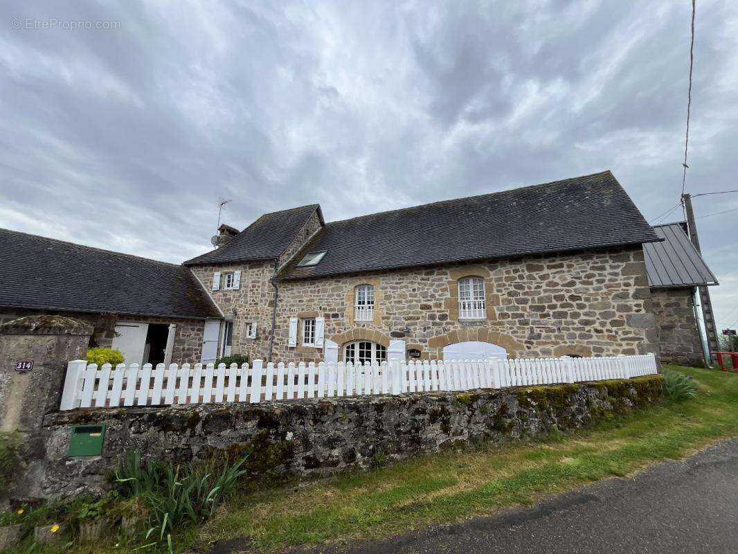 Maison à CUREMONTE