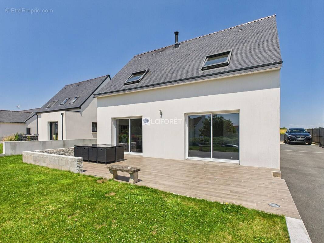 Maison à PLONEOUR-LANVERN