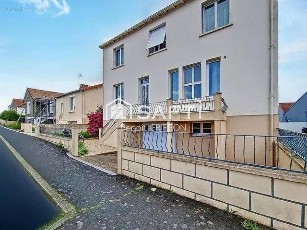 Photo 1 - Maison à LA VERRIE