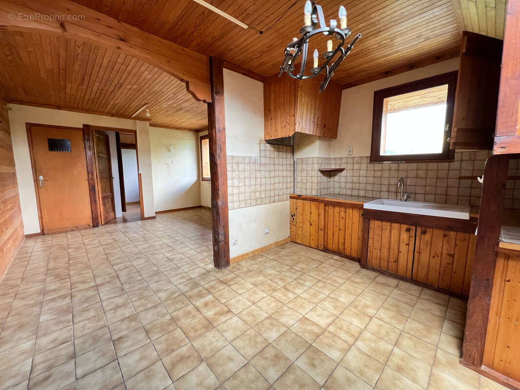 Maison à UGINE