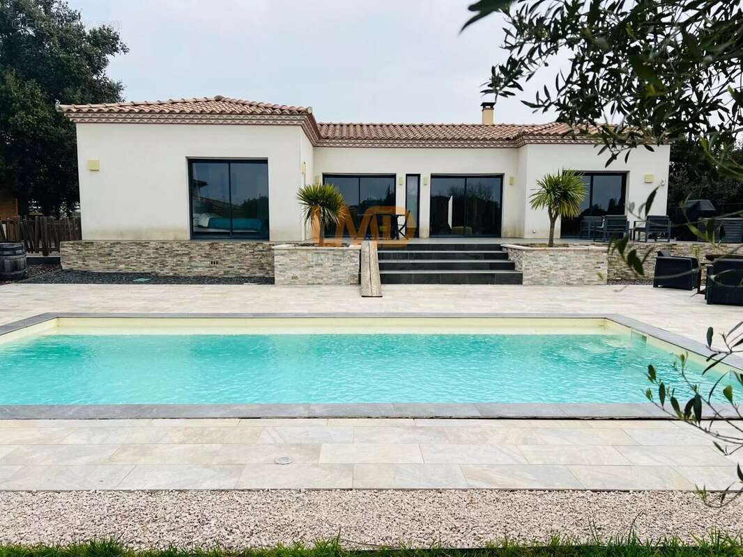 Maison à SAINT-GILLES