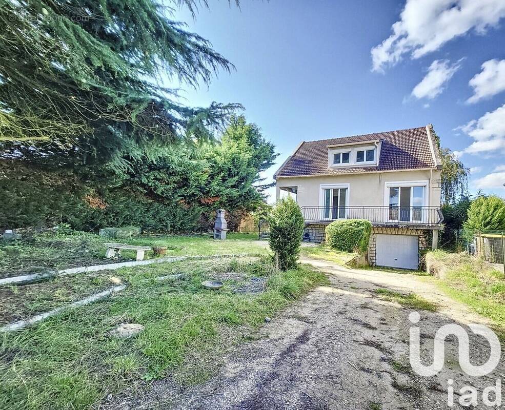 Photo 1 - Maison à OULINS