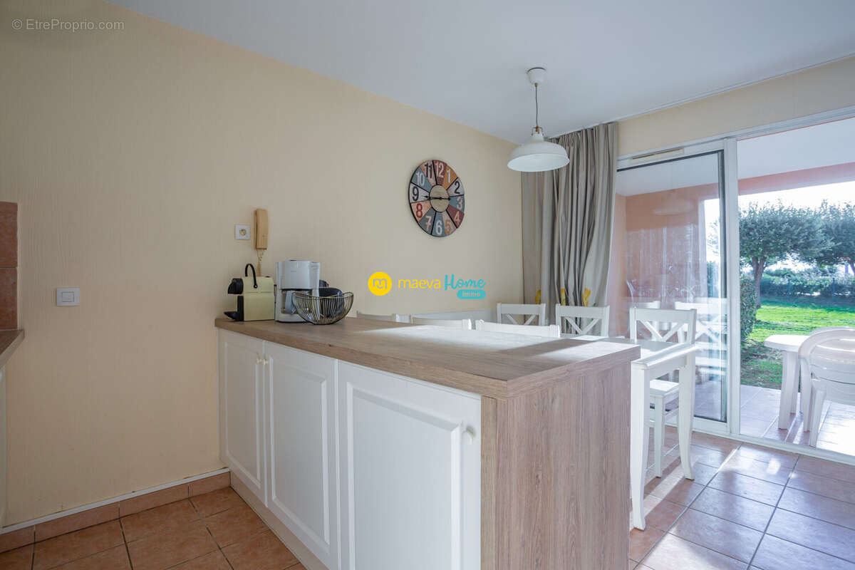 Appartement à ROQUEBRUNE-SUR-ARGENS