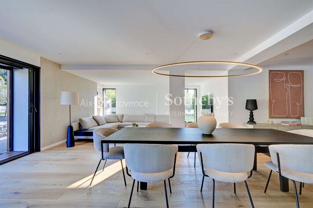 Maison à AIX-EN-PROVENCE