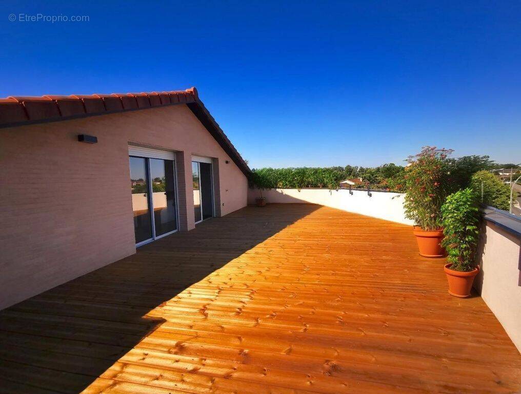 Appartement à BRUGUIERES