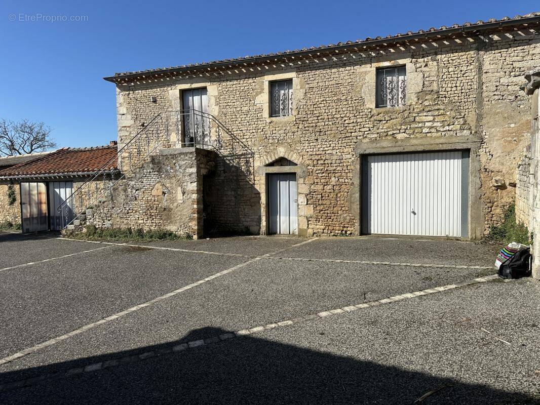 Maison à ANGLES