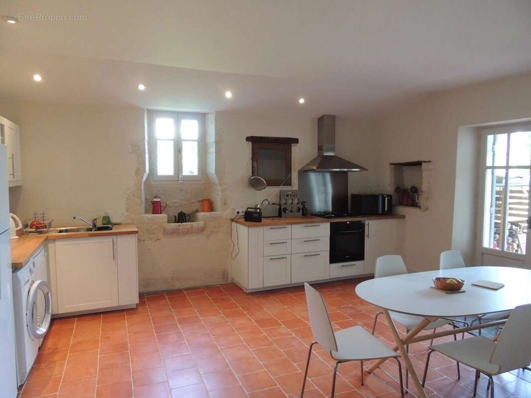 Maison à PINEUILH