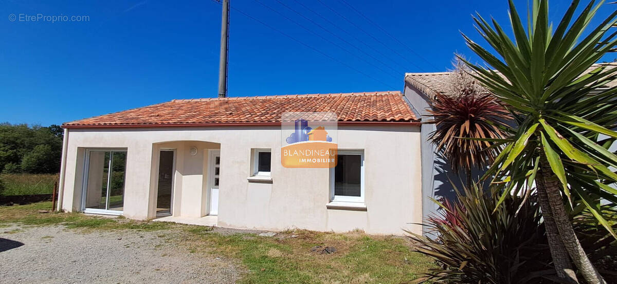 Maison à BOUGUENAIS