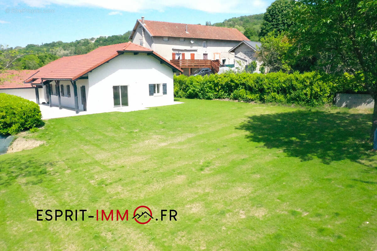 Maison à SEYSSEL