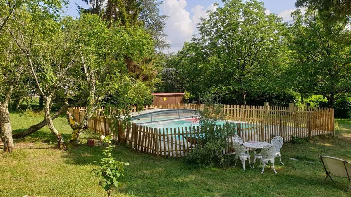 Maison à PINEUILH