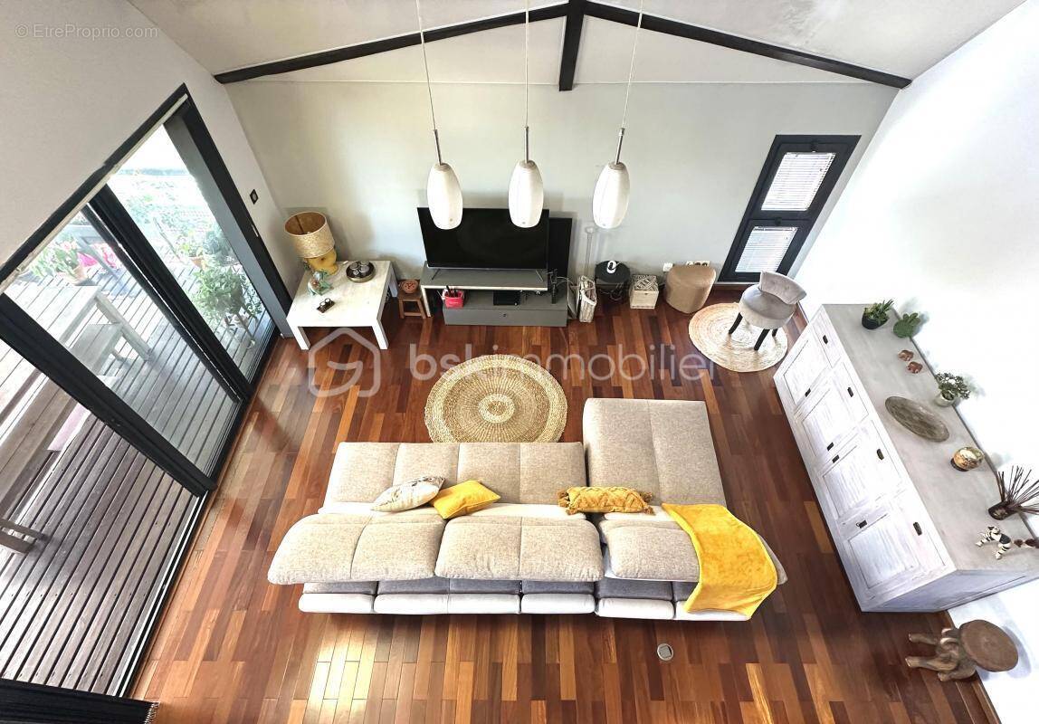 Appartement à SAINT-DENIS