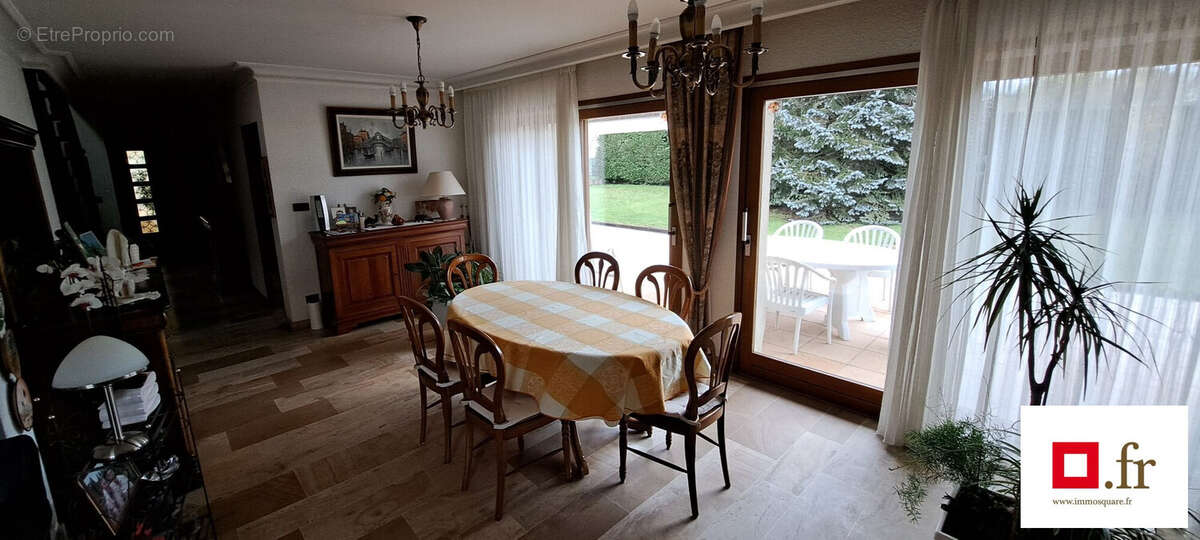 Maison à NOTRE-DAME-DE-COMMIERS