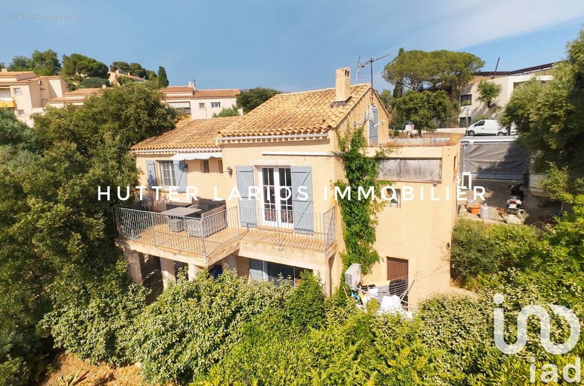 Photo 1 - Maison à BORMES-LES-MIMOSAS