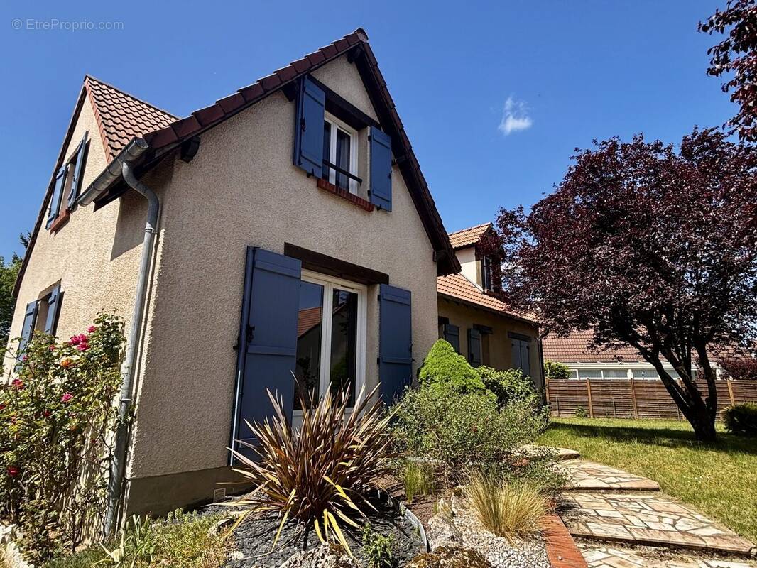 Maison à SAINT-CYR-EN-VAL