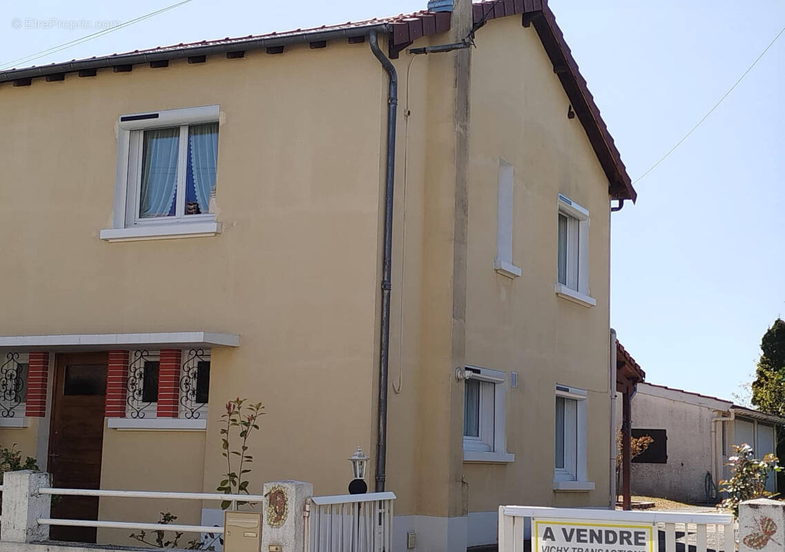 Maison à BELLERIVE-SUR-ALLIER