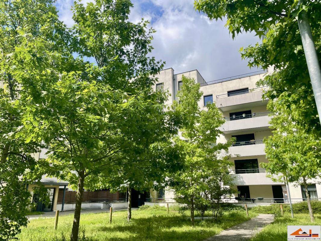 Appartement à RAMONVILLE-SAINT-AGNE