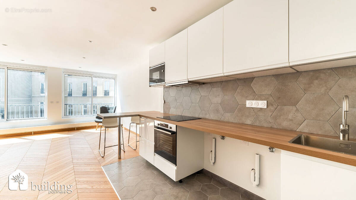 Appartement à PARIS-17E