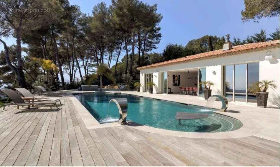 Maison à MOUGINS