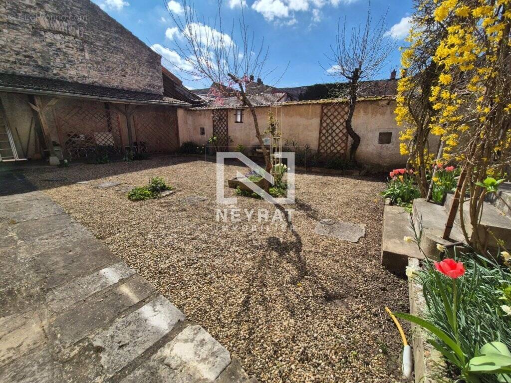 Maison à CHAGNY