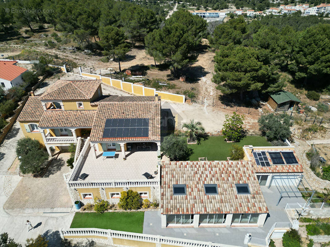 Maison à ENSUES-LA-REDONNE
