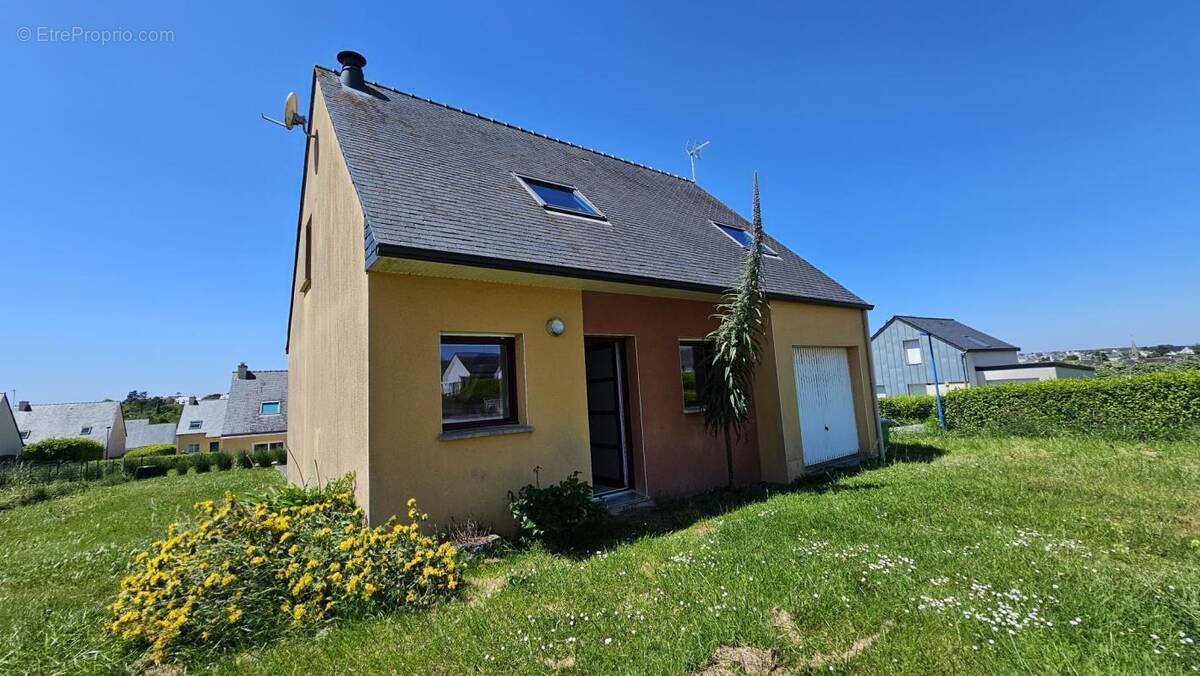 Maison à CAMARET-SUR-MER