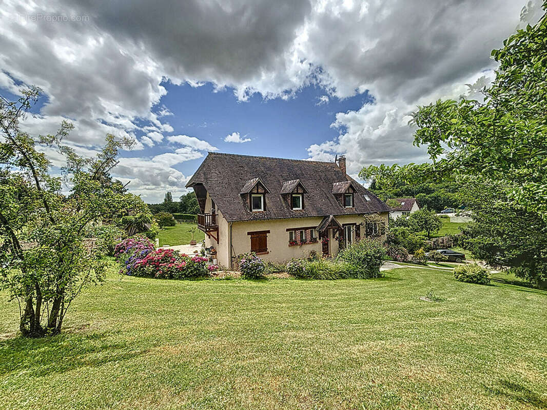 Maison à BONNEBOSQ