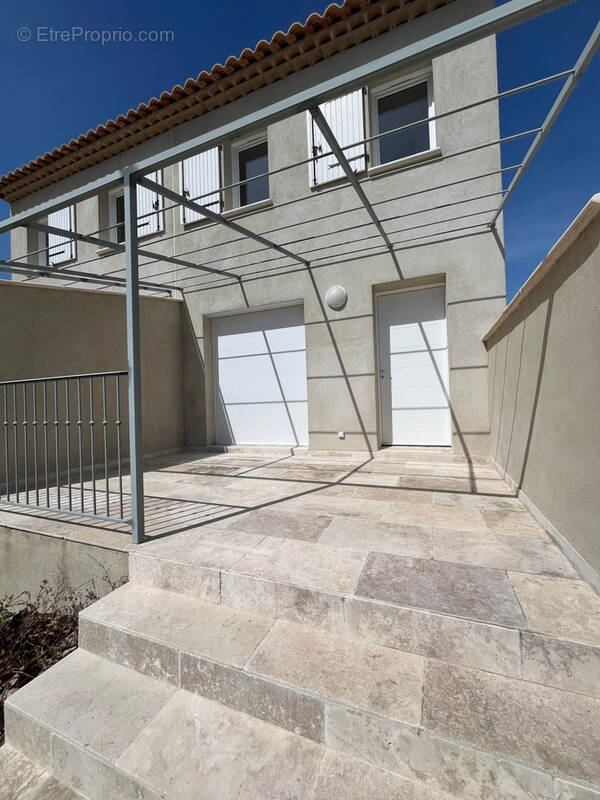 Maison à EYGUIERES