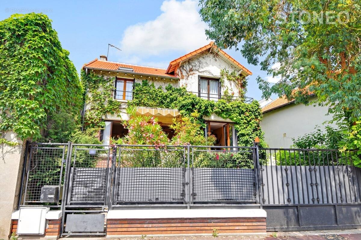 Maison à NANTERRE